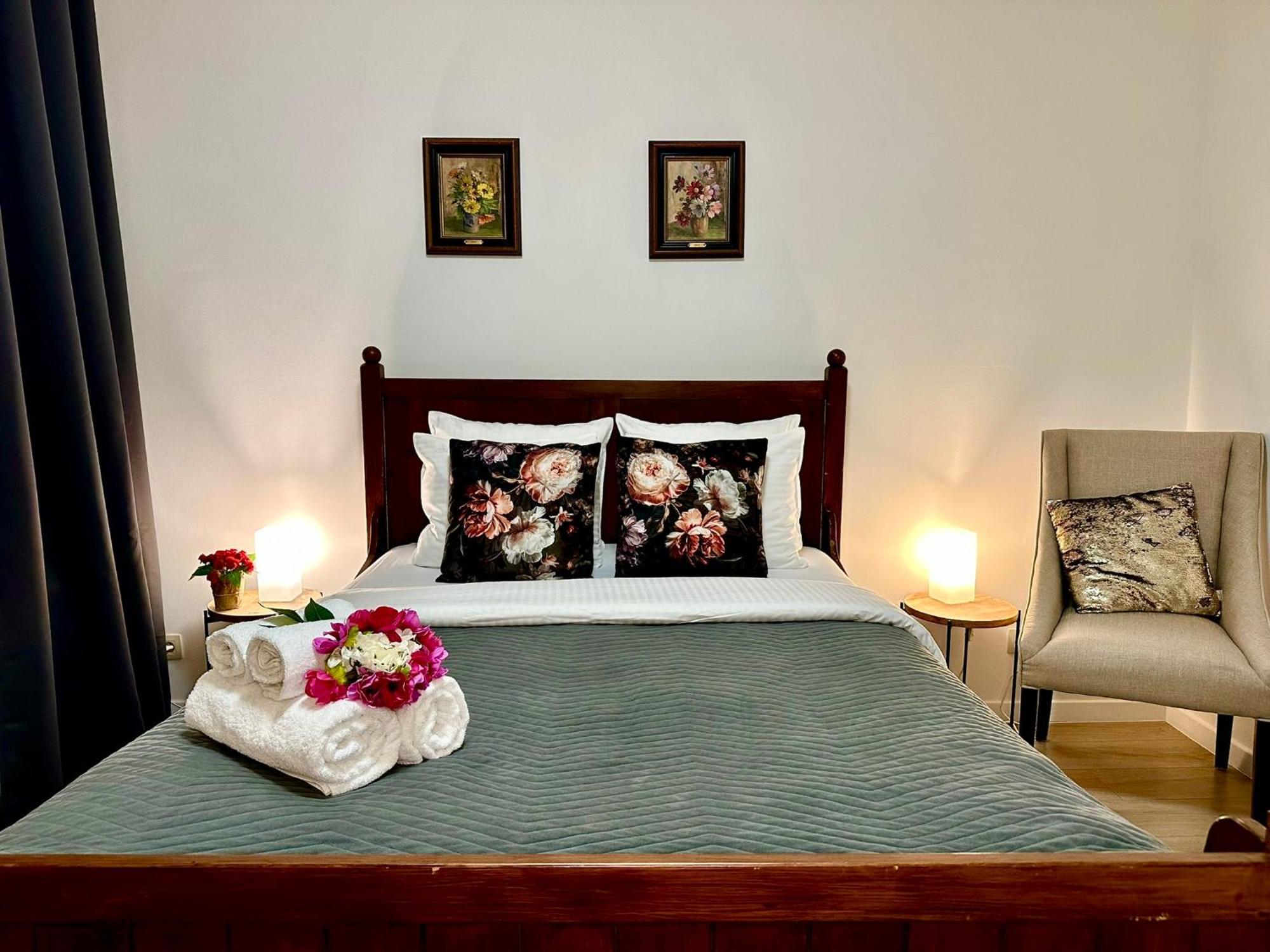 Luxury Suites Centrum By Rikas Hotels Antwerpia Zewnętrze zdjęcie