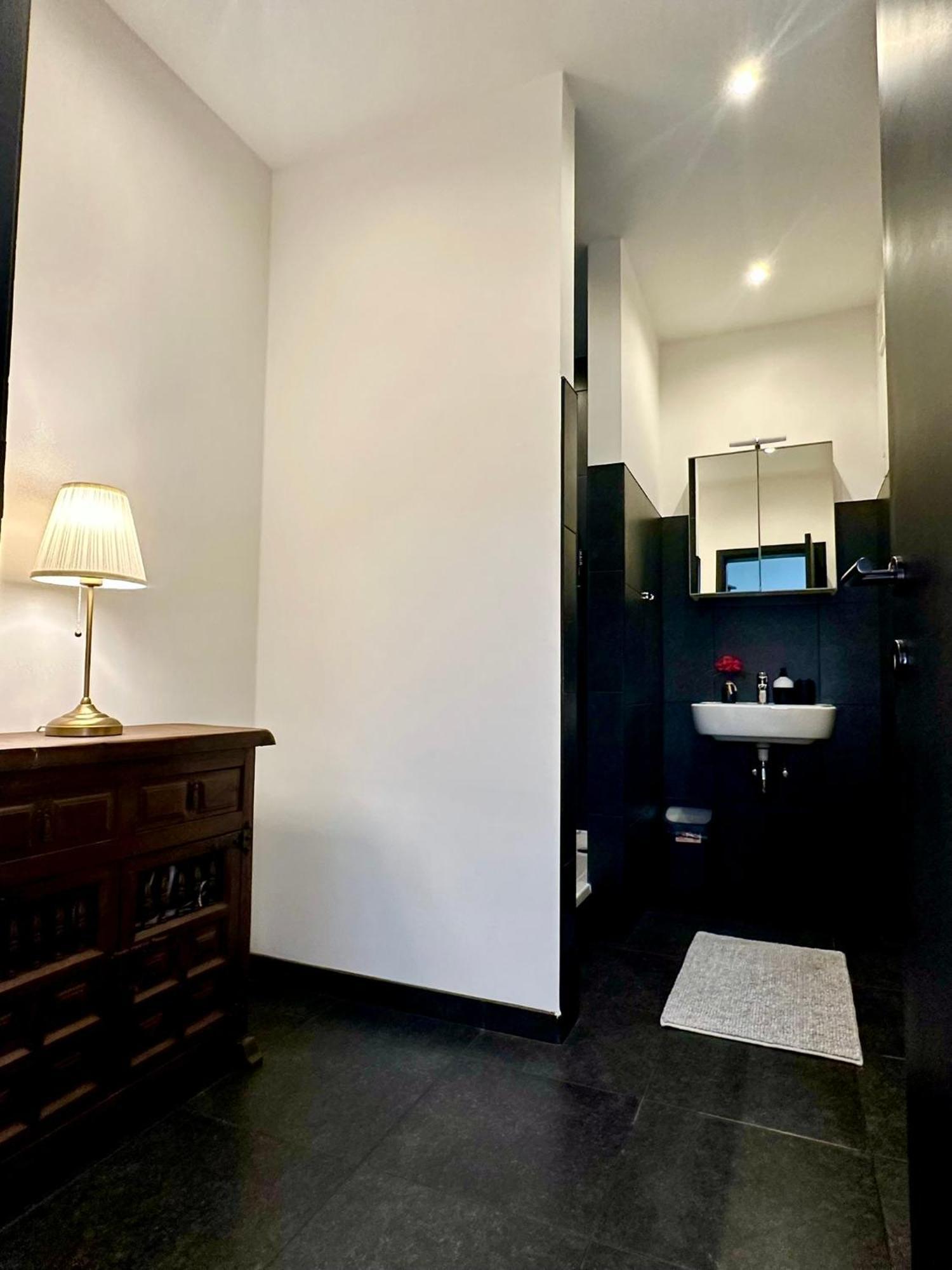 Luxury Suites Centrum By Rikas Hotels Antwerpia Zewnętrze zdjęcie